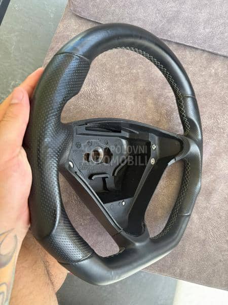 originalan amg volan