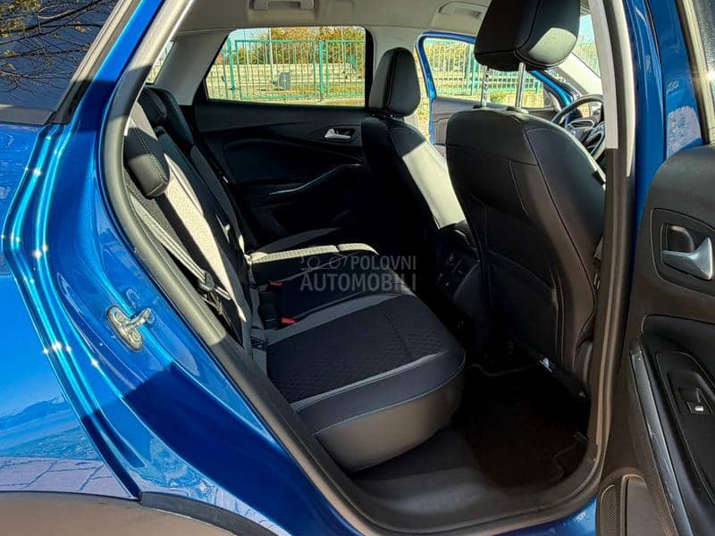 Opel Grandland X INNOVATION//AUT