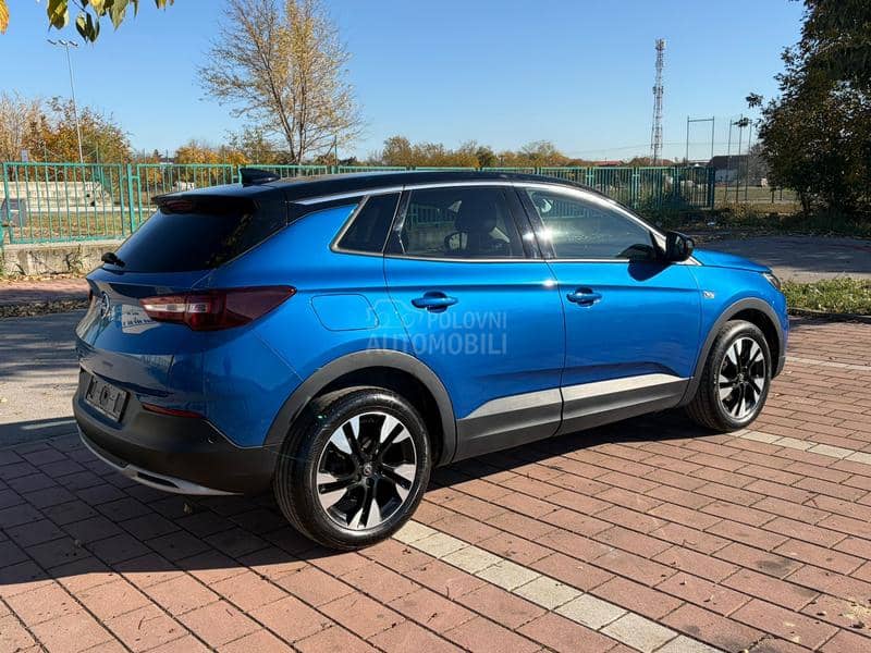 Opel Grandland X INNOVATION//AUT