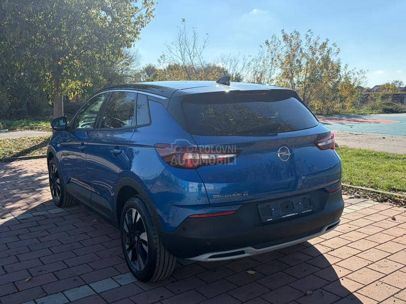 Opel Grandland X INNOVATION//AUT