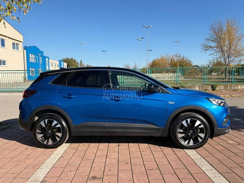 Opel Grandland X INNOVATION//AUT