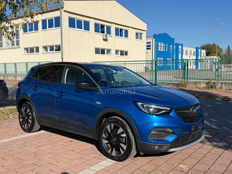 Opel Grandland X INNOVATION//AUT