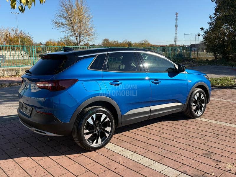 Opel Grandland X INNOVATION//AUT