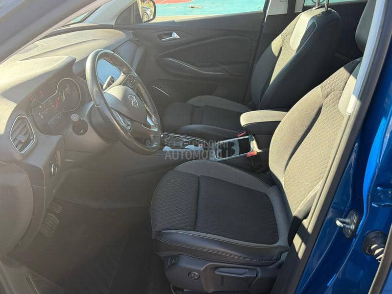 Opel Grandland X INNOVATION//AUT