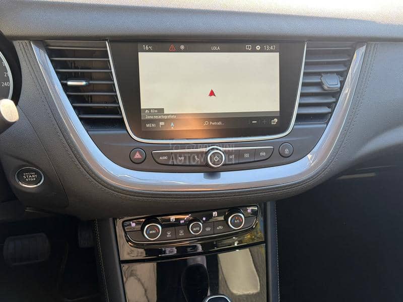 Opel Grandland X INNOVATION//AUT