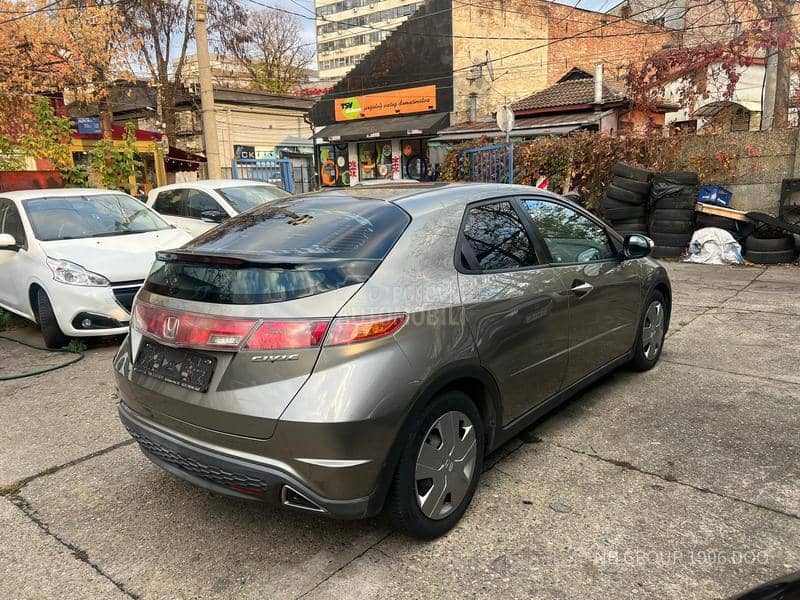 Honda Civic 1.8 V-TEC AUT