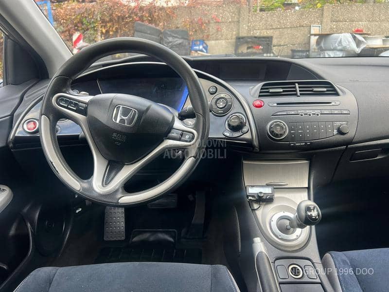 Honda Civic 1.8 V-TEC AUT