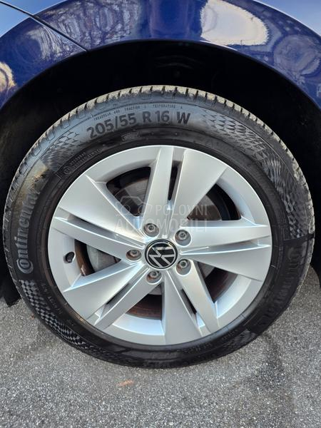 Volkswagen Golf 8 DSG/ACC