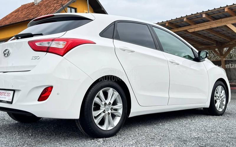 Hyundai i30 T O P  BESPREK0RAN