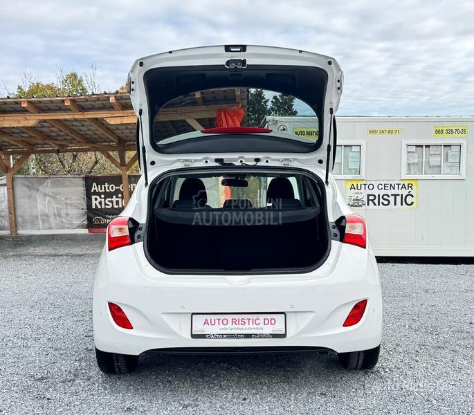 Hyundai i30 T O P  BESPREK0RAN