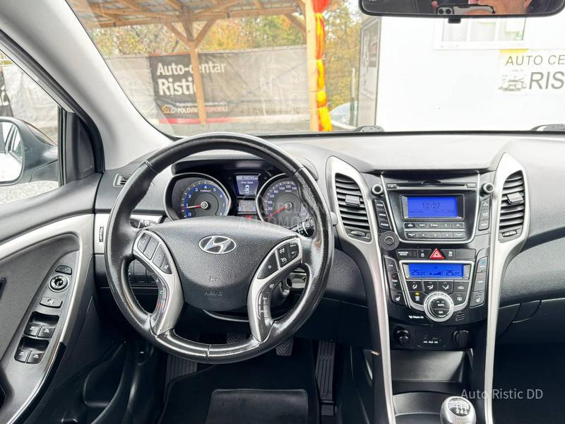 Hyundai i30 T O P  BESPREK0RAN