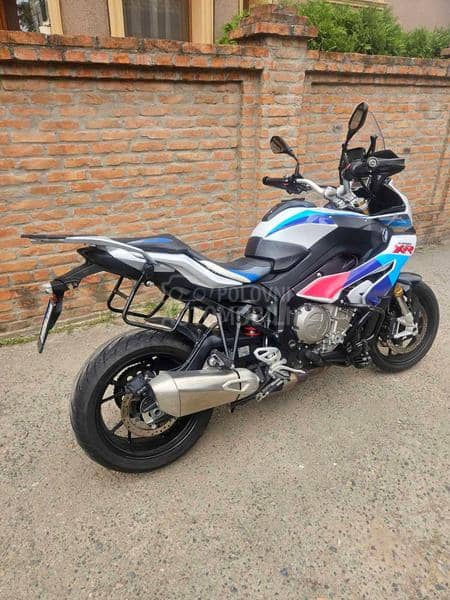 BMW S1000XR