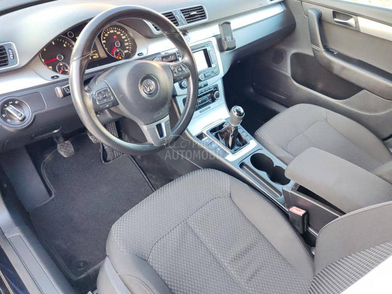 Volkswagen Passat B7 1.6 TDI HIGH LINE