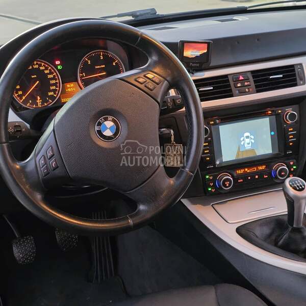 BMW 318 2.0//REST