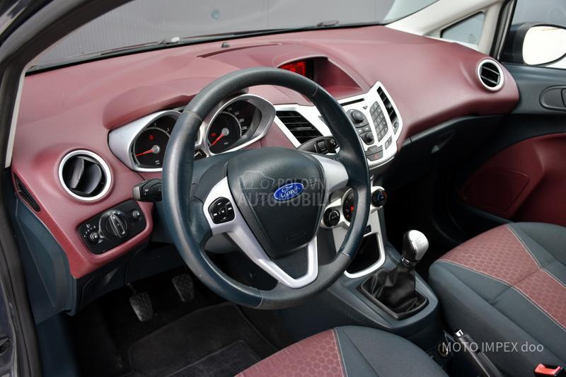 Ford Fiesta 1.2/TITANIUM/N0VA