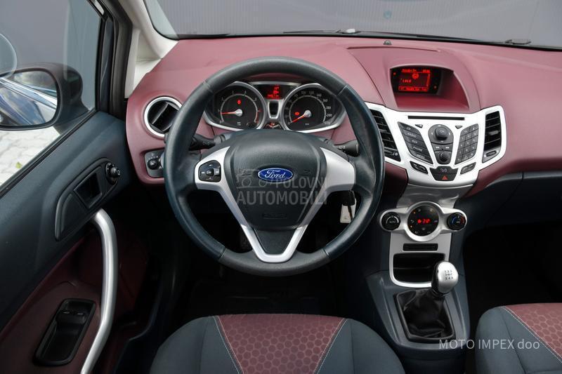 Ford Fiesta 1.2/TITANIUM/N0VA