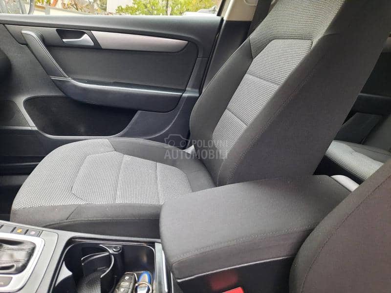 Volkswagen Passat B7 
