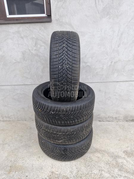 Semperit 255/50 R19 Zimska