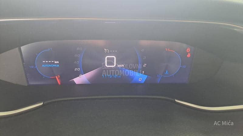 Peugeot 308 1.5 BLU NAV LED USB