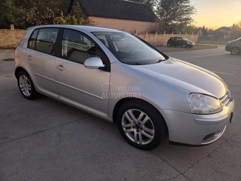 Volkswagen Golf 5 1.9TDi BXE 77/105