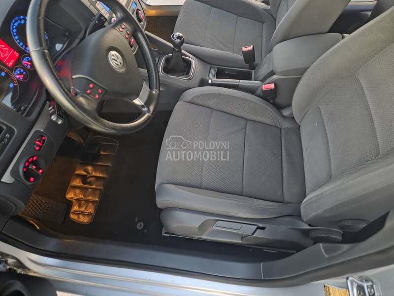 Volkswagen Golf 5 1.9TDi BXE 77/105