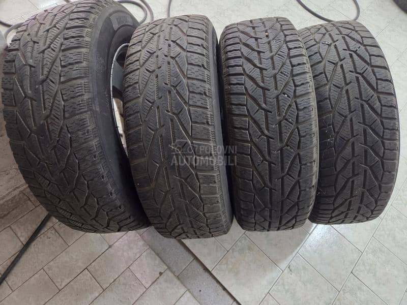 Tigar 215/65 R16 Zimska