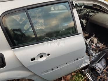 zadnja desna vrata NV632boja za Renault Megane od 2002. do 2009. god.