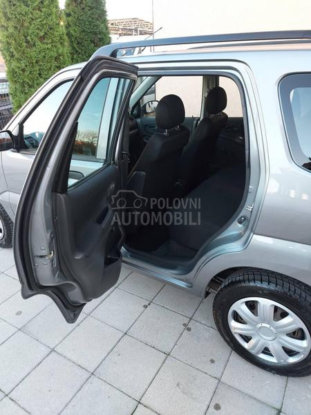 Subaru Justy g3x 1 5 4x4