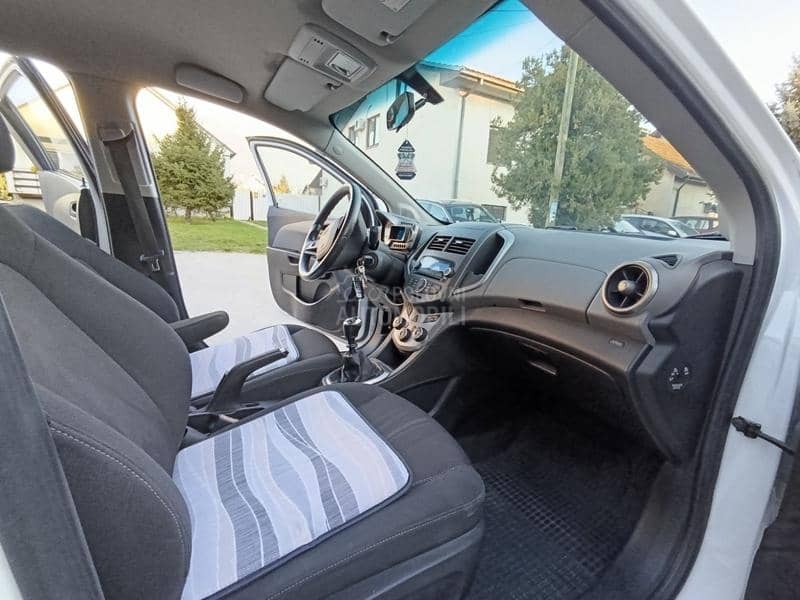 Chevrolet Aveo 