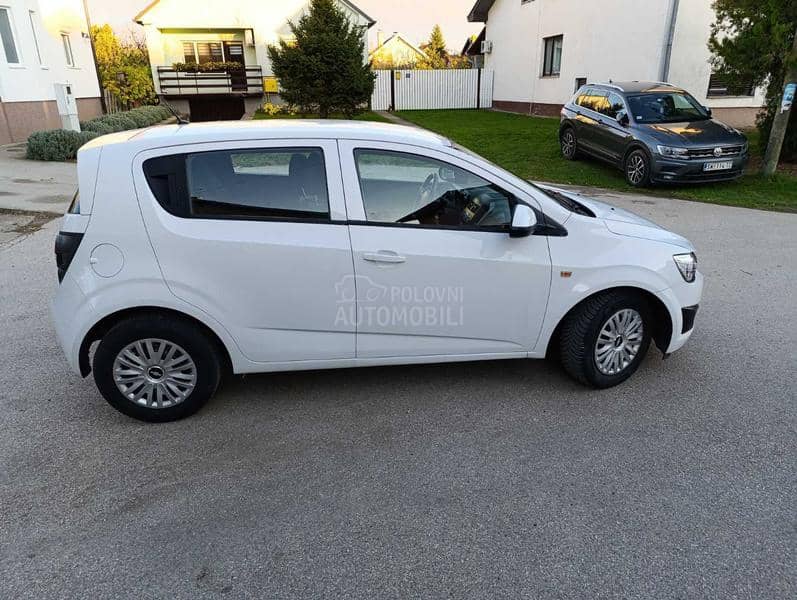 Chevrolet Aveo 