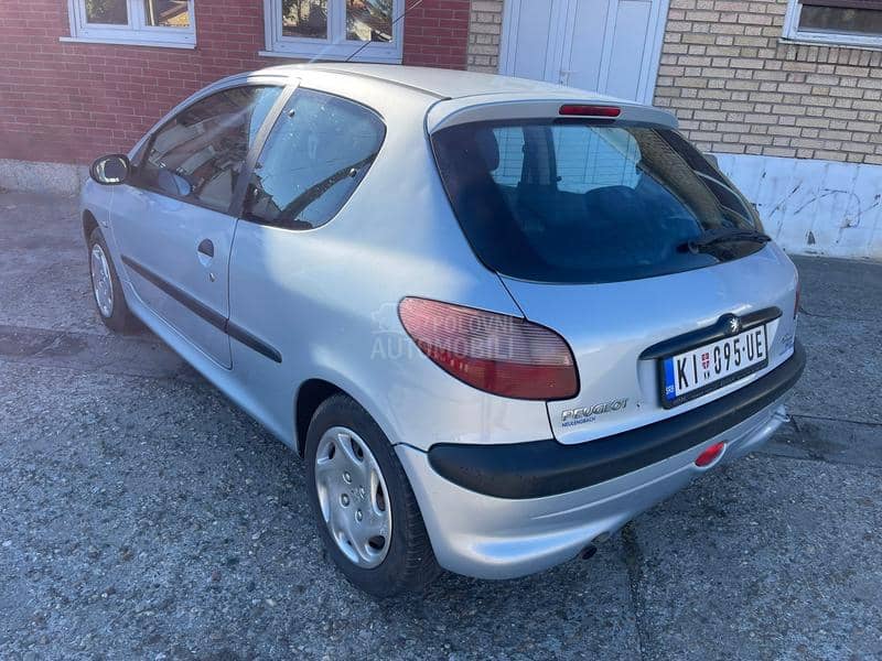 Peugeot 206 