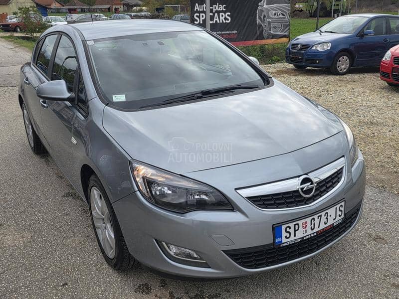 Opel Astra J 1.4
