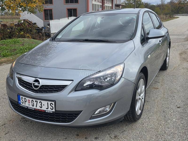 Opel Astra J 1.4