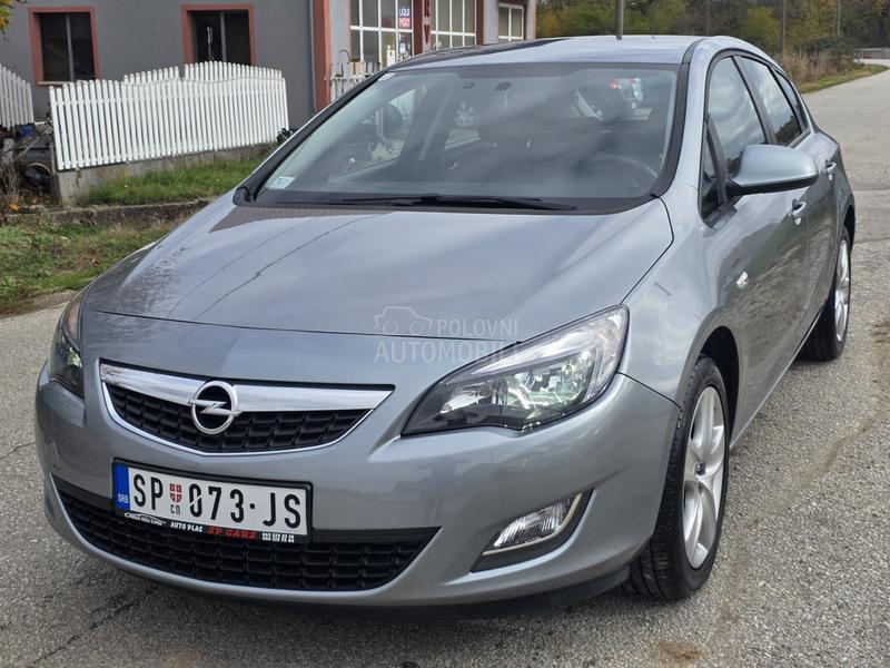 Opel Astra J 1.4