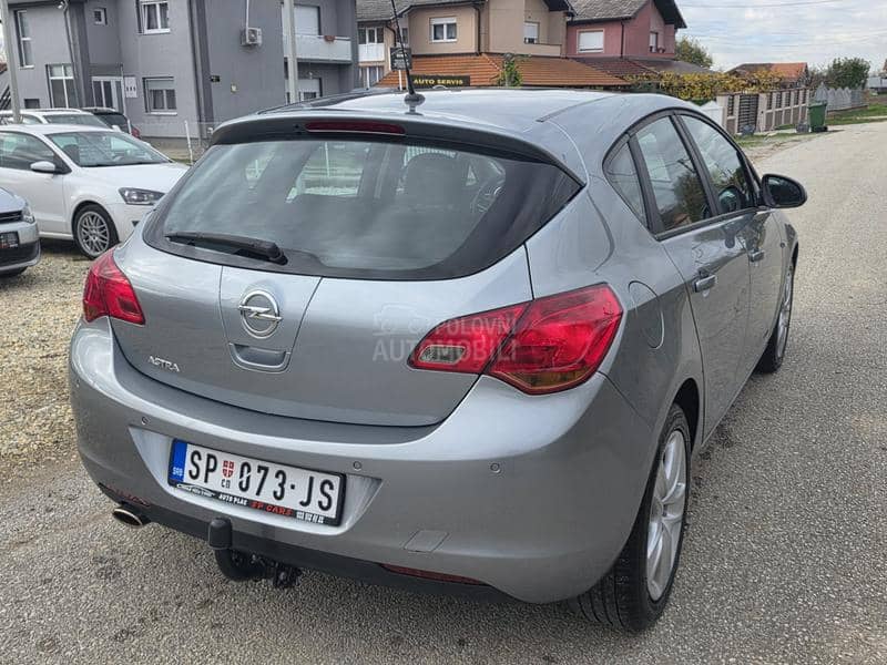 Opel Astra J 1.4