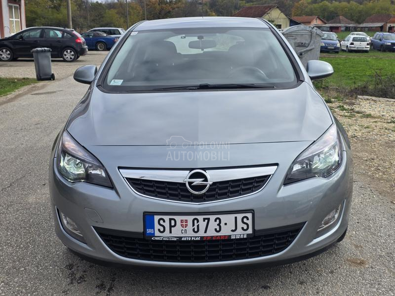 Opel Astra J 1.4