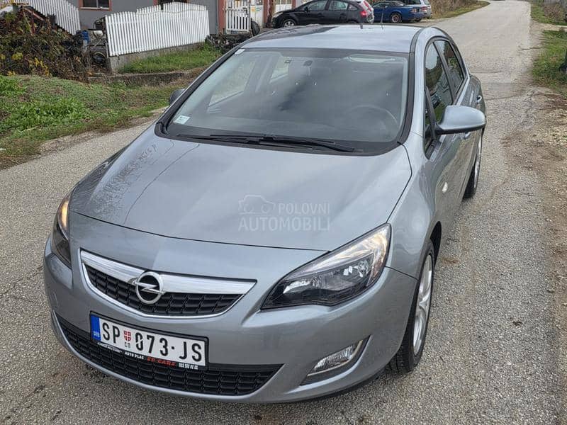 Opel Astra J 1.4