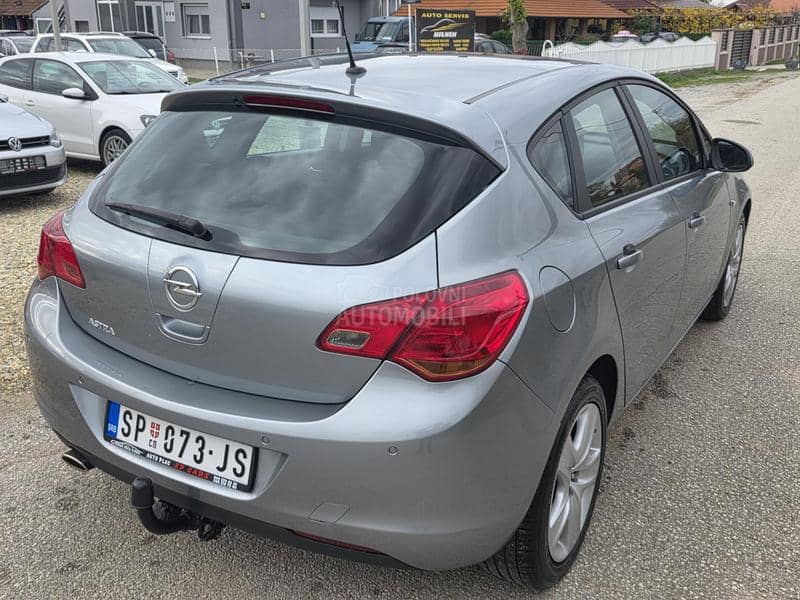 Opel Astra J 1.4