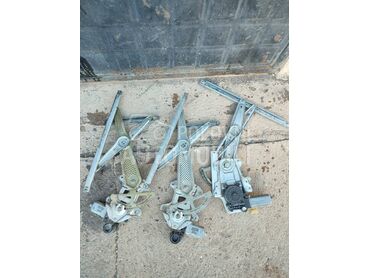 Podizači stakla sa motorom za Toyota Yaris, Yaris Verso od 2000. do 2005. god.