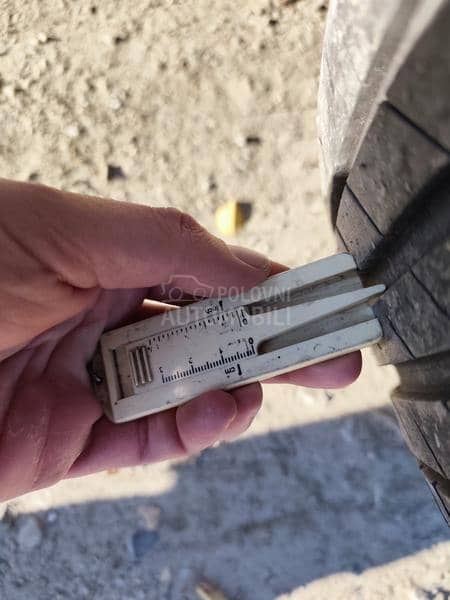 Goodyear 215/60 R16 Letnja