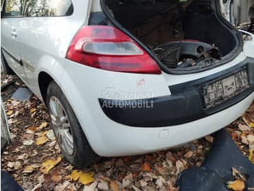 zadnji branik beli restajling za Renault Megane od 2004. do 2009. god.