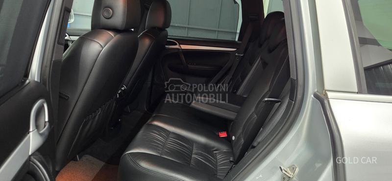 Porsche Cayenne 3.0tdi