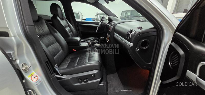 Porsche Cayenne 3.0tdi