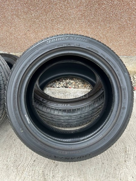 Bridgestone 215/45 R16 Letnja