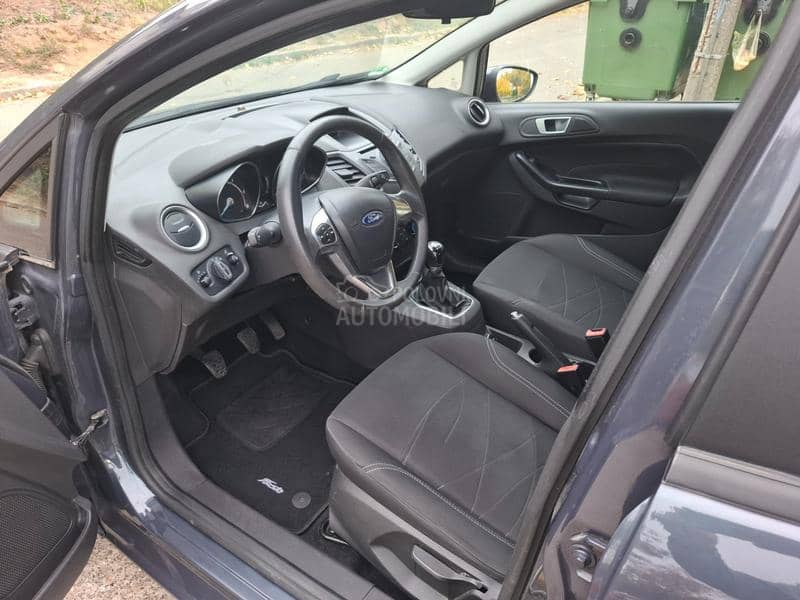 Ford Fiesta 1.5 TDCi Restyle 5vr