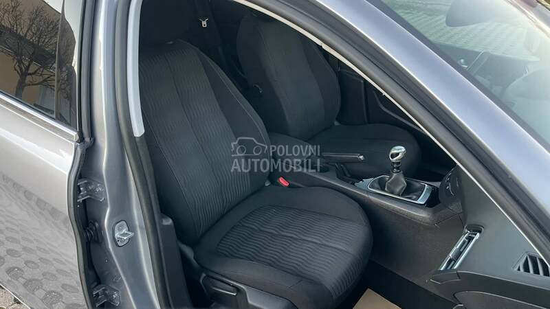 Peugeot 308 1.6HDi/PANO/LED