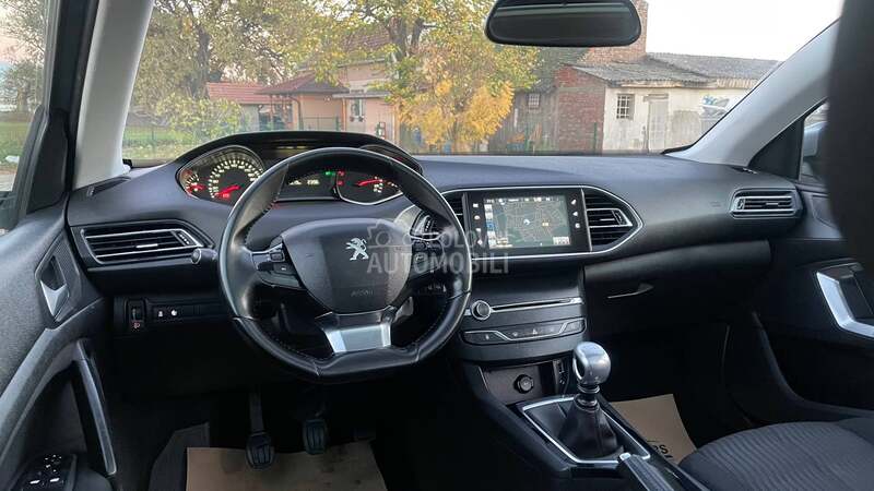 Peugeot 308 1.6HDi/PANO/LED