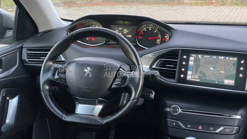 Peugeot 308 1.6HDi/PANO/LED