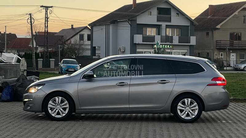 Peugeot 308 1.6HDi/PANO/LED