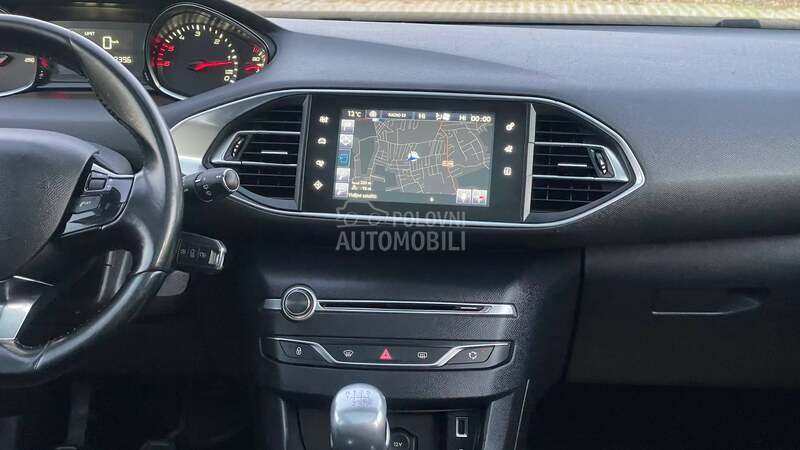 Peugeot 308 1.6HDi/PANO/LED